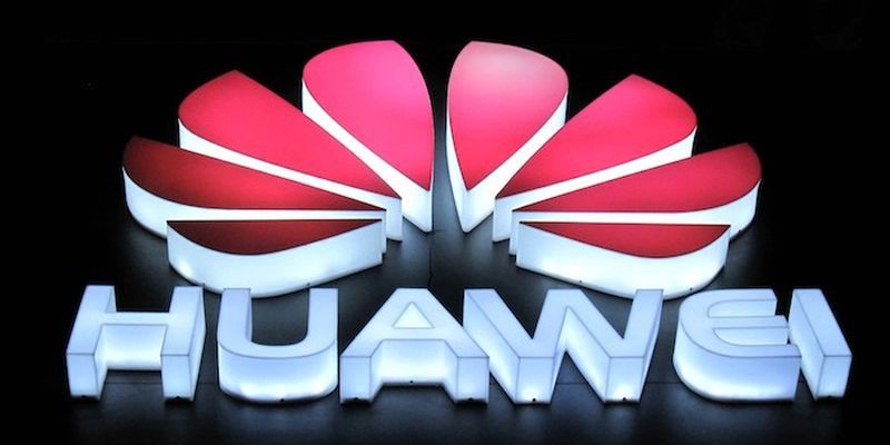 Huawei запатентувала смартфон, який складається