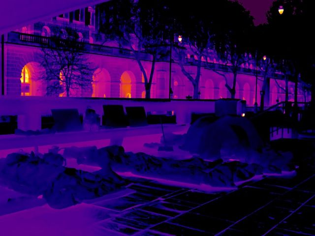 Фотограф робить незвичайні фото безхатченків, які вас вразять - фото 230906