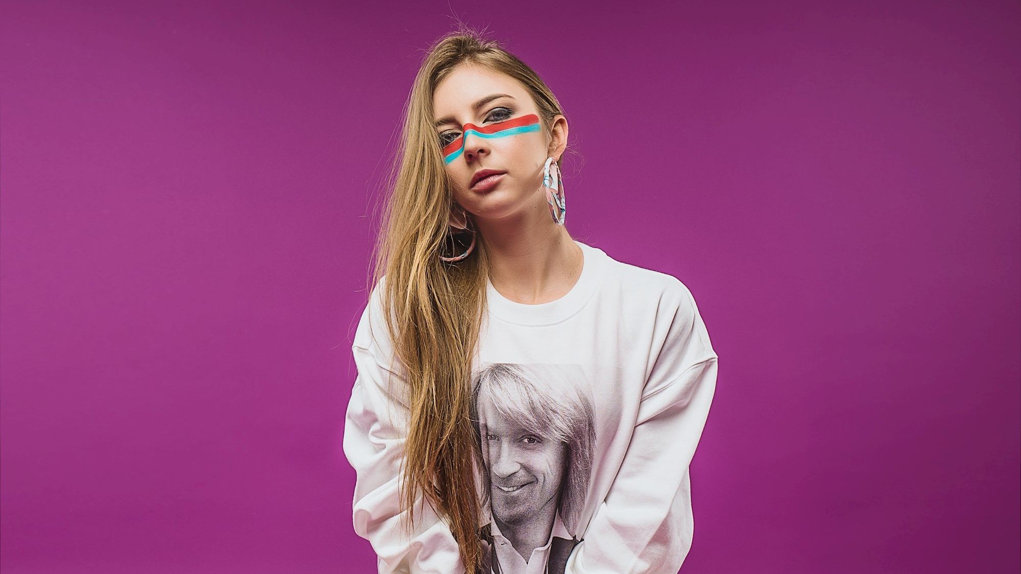 Фанатка присвятила свій перший сингл Олегу Виннику