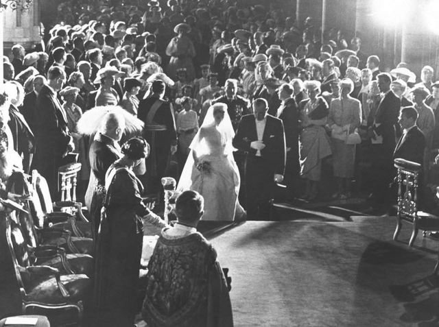 Як виходили заміж королівські персони в різних країнах - фото 240136