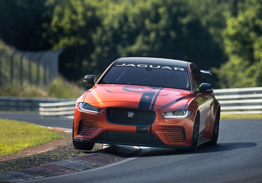 Jaguar поліпшив свій найпотужніший седан