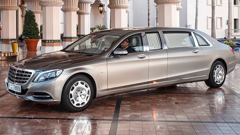 У Mercedes-Benz створили унікальні лімузини