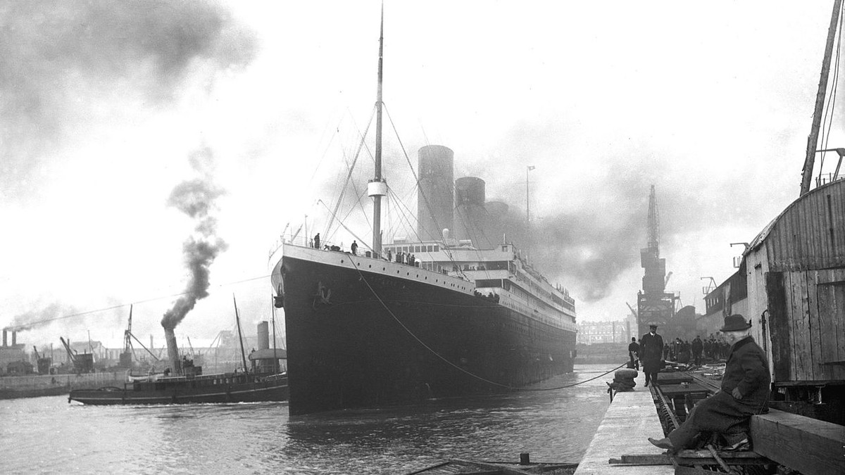 Через дві з половиною години "Титанік" розламався на дві частини - фото 1
