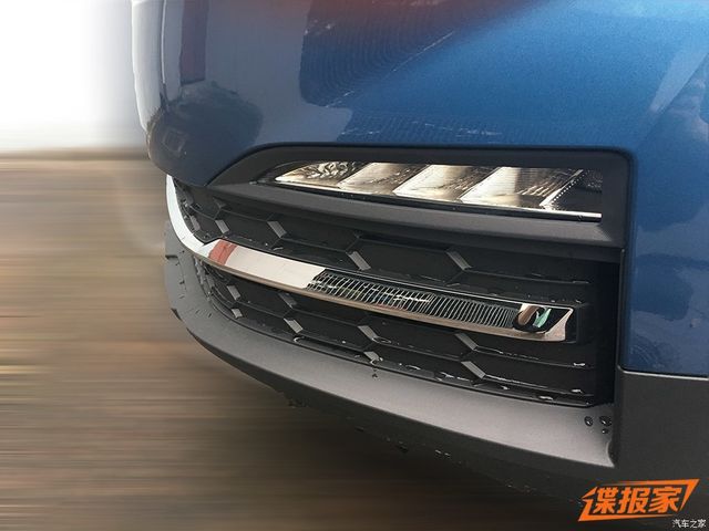 З'явилися перші фотографії маленького доступного кросовера Skoda - фото 239887