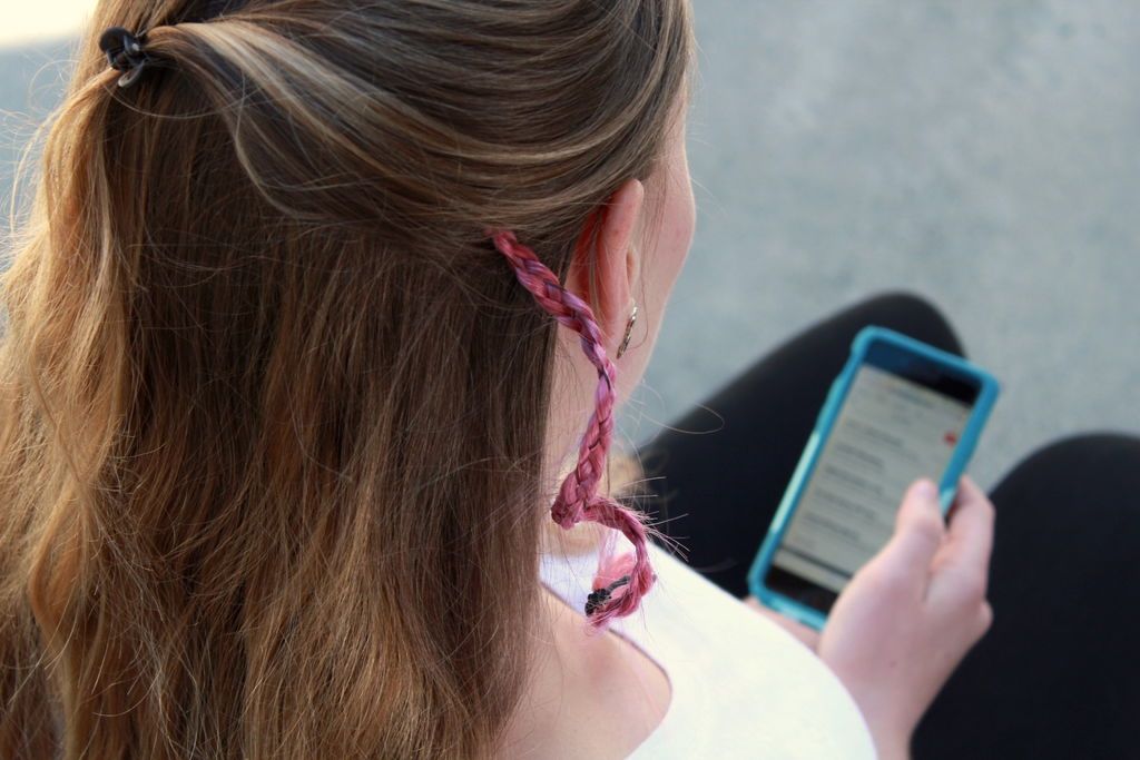 Американець створив інтерактивне волосся для емоційних жінок