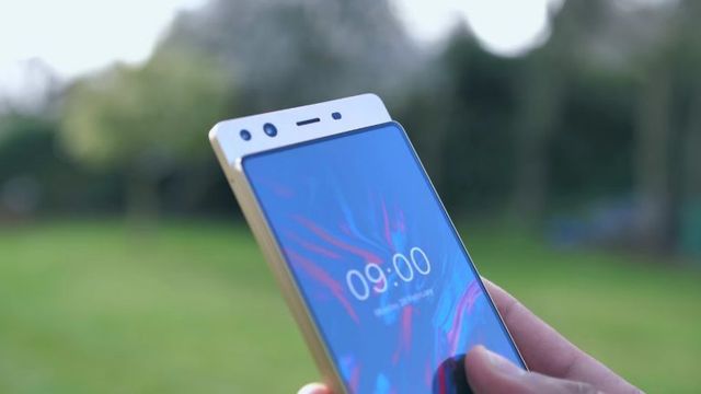 Doogee Mix 4: у мережі з'явилися фото та відео безрамкового слайдера - фото 238186