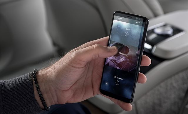 Volvo навчить смартфони впливати на атмосферу і запах у машині - фото 242577