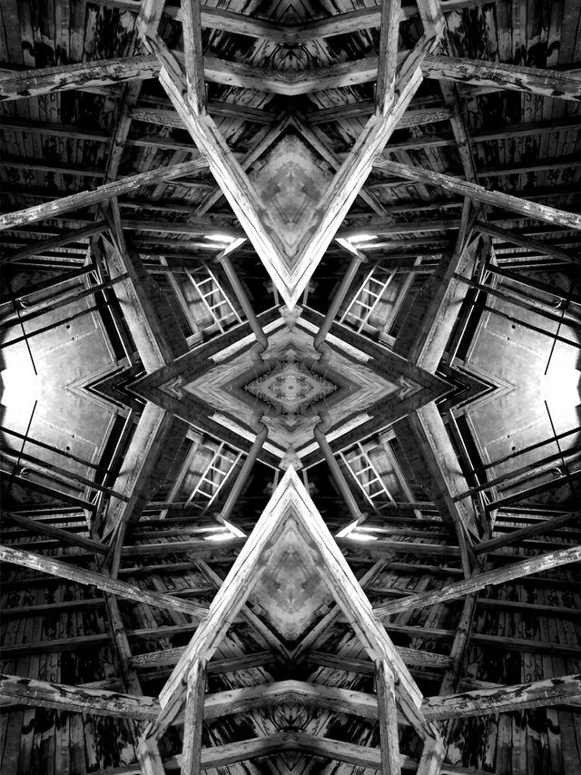 Дерев'яні дахи, які відкривають таємничий світ - фото 241381