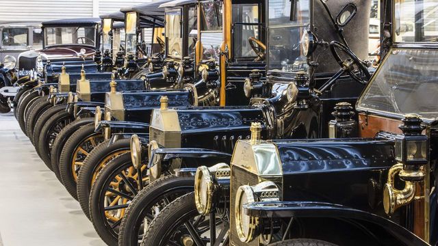 Продається найбільша у світі колекція Ford - фото 240385