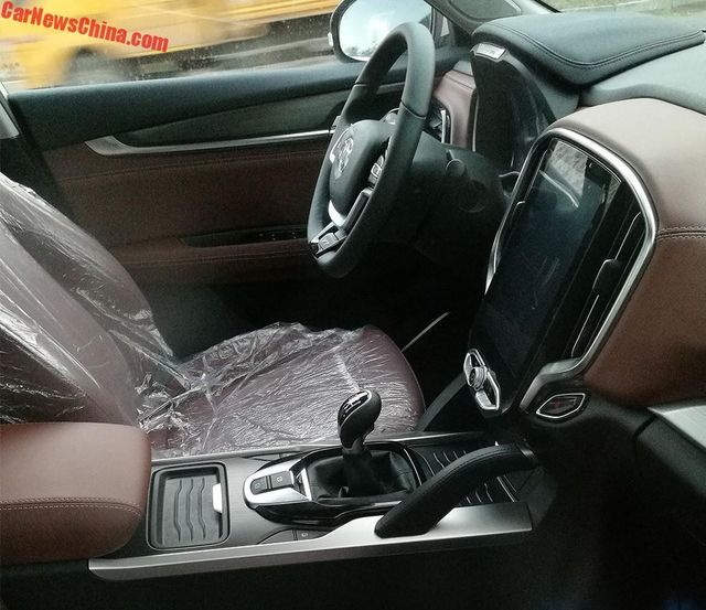 Brilliance представив свій найбільший позашляховик V7- фото 241692