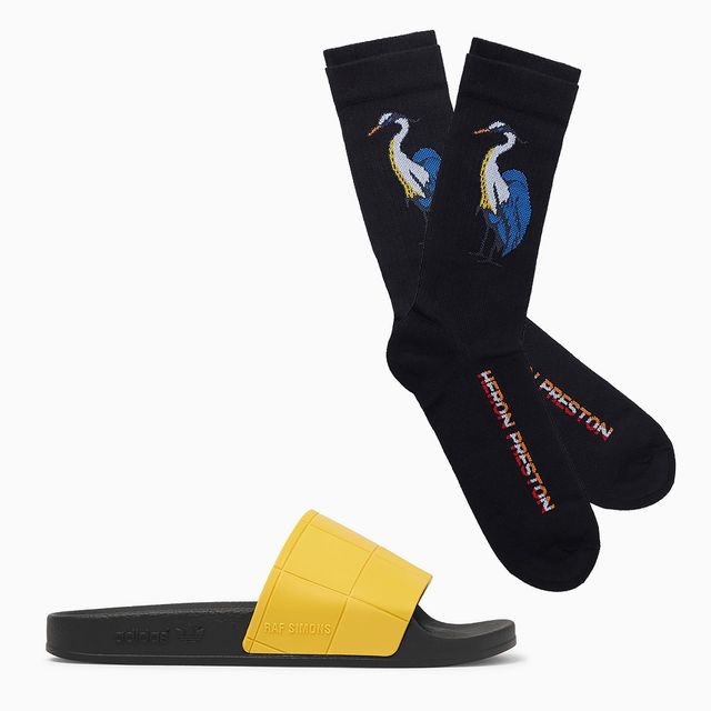 Сандалі зі шкарпетками: модні будинки дали добро - фото 242638