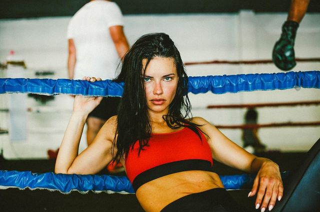 instagram.com/adrianalima - фото 243494