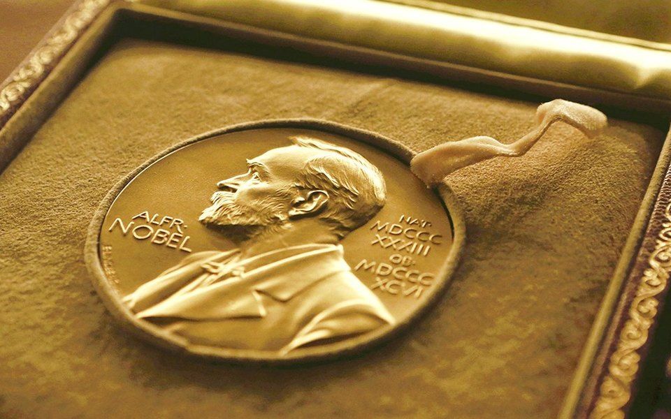 Нобелівську премію з літератури цього року можуть скасувати через секс-скандал