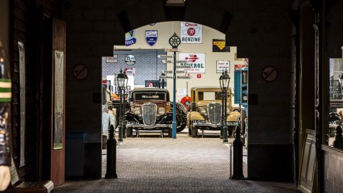 Найбільшу колекцію класичних авто Ford виставили на аукціон