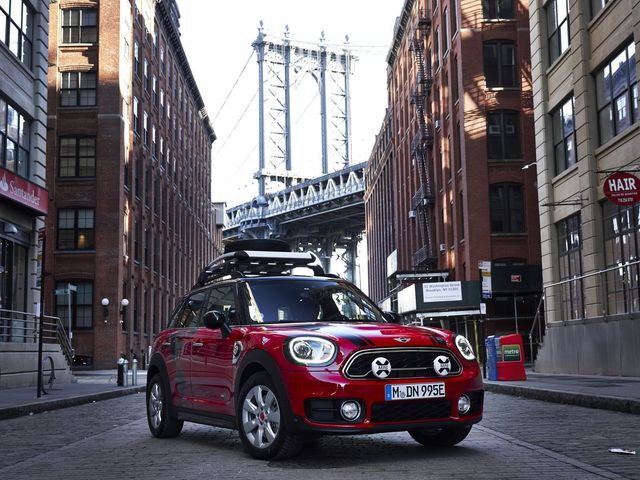 Mini показала кросовер для подорожей - фото 237583