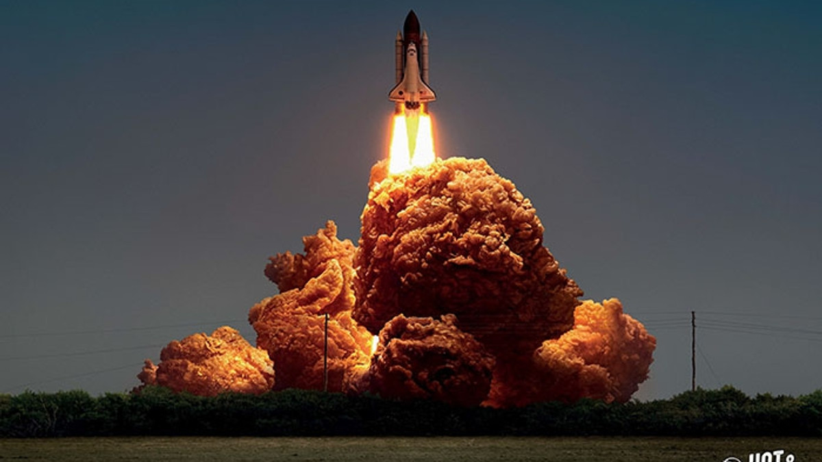 Смажена курочка KFC замінила вибухи: кумедні фото - фото 1