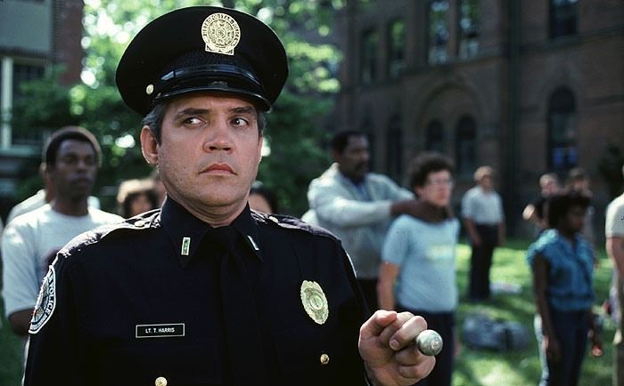 Нацполіція розповіла про курйозні виклики 1 квітня