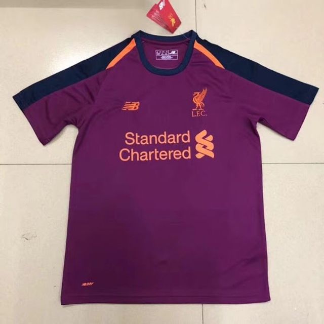 Ліверпуль здивував кольором форми на наступний сезон- фото 241574