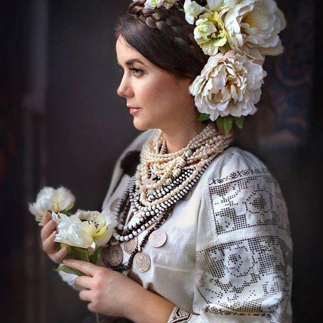 Красу українок показали у незвичайному фотопроекті- фото 240069