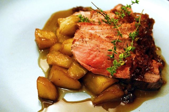 Рецепт качки з яблуками в мультиварці - фото 240103