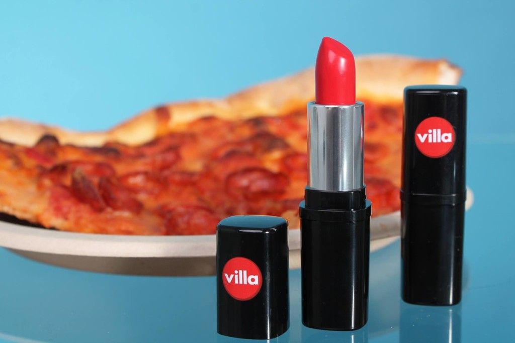 Незабутні поцілунки: італійці випустили помаду зі смаком піци