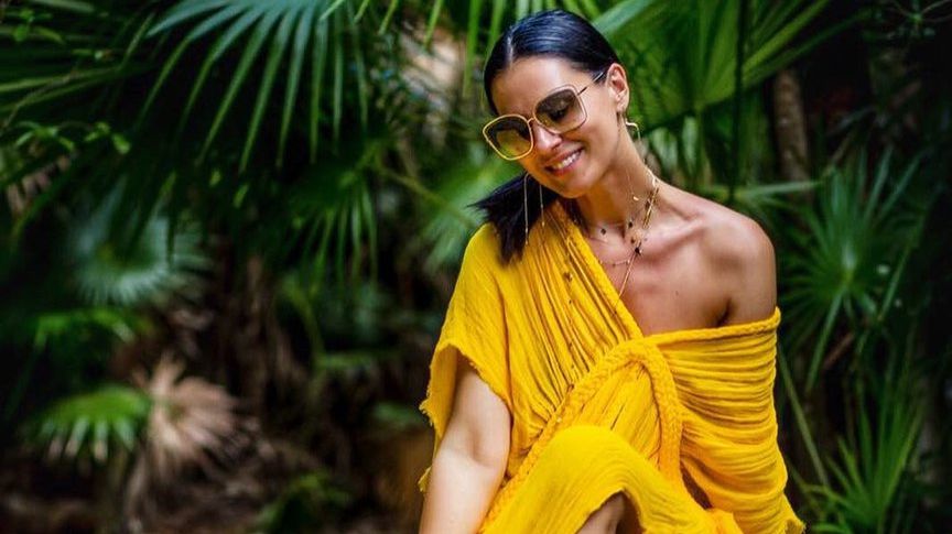 Маша Єфросиніна похвалилася фігурою в стильному купальнику - фото 1