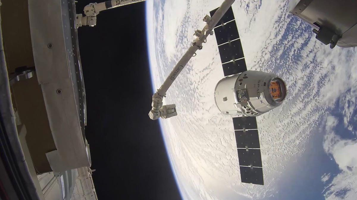У NASA показали, як ракета SpaceX прибуває на МКС - фото 1