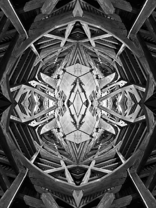 Дерев'яні дахи, які відкривають таємничий світ - фото 241380