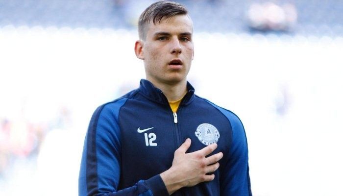 Стало відомо, які зарубіжні клуби зацікавилися воротарем збірної України