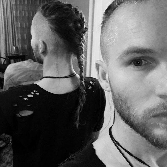 Новий тренд: чоловіки заплітають собі коси- фото 241087