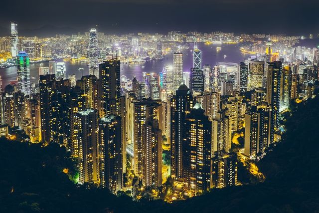 Гонконг – місто контрастів - фото 241020