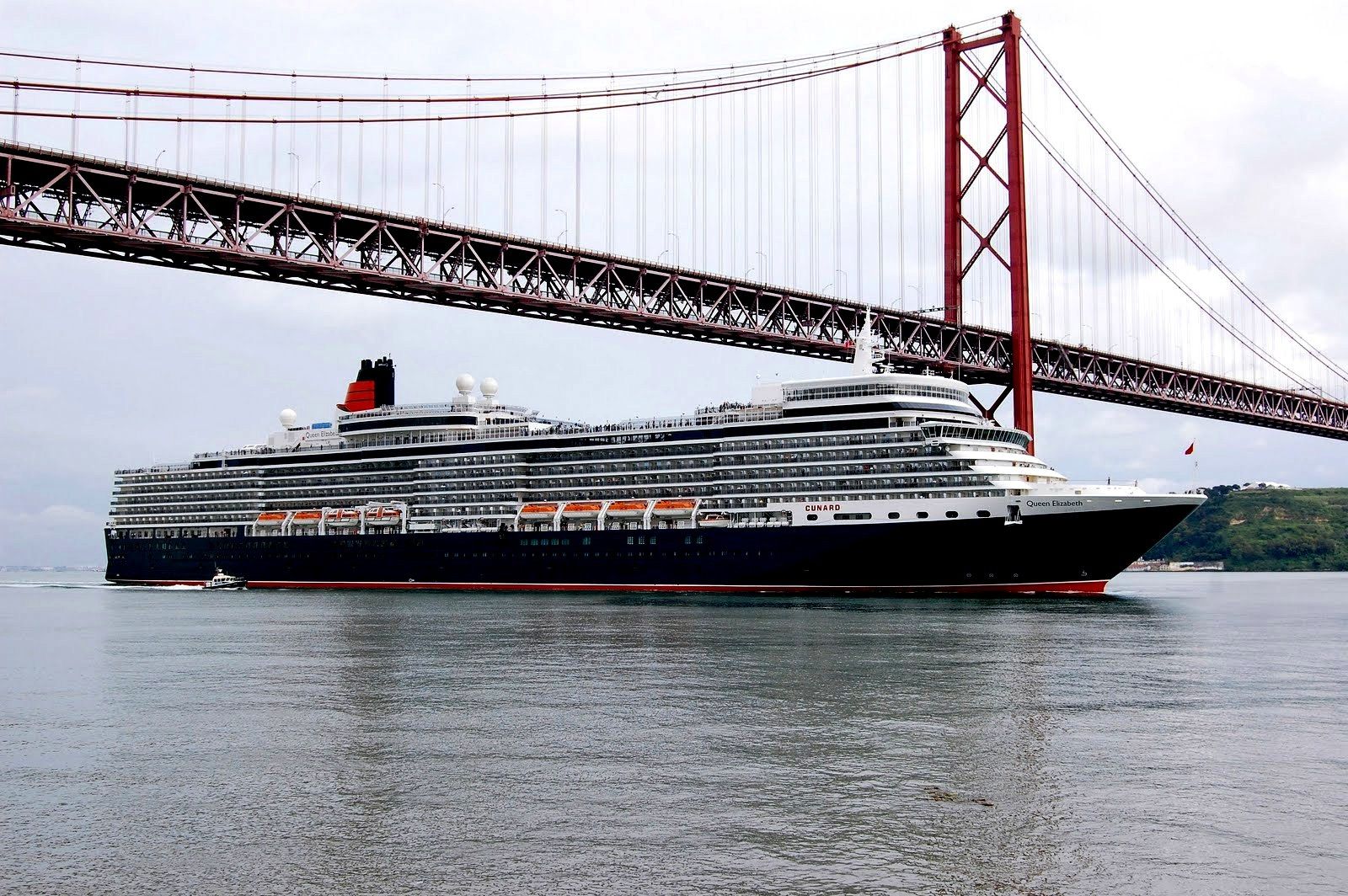 Як виглядає готель на лайнері Queen Elizabeth II: розкішні фото