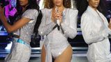 Beyonce знову підкорила фестиваль Coachella своїм виступом: ефектні фото
