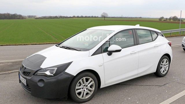 Оновлений Opel Astra - фото 238682