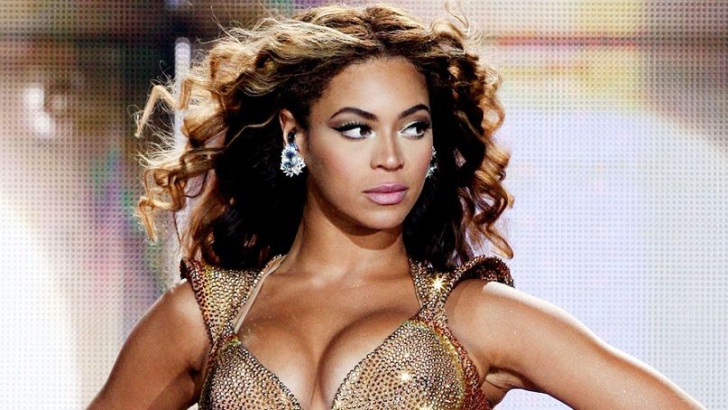 Beyonce вразила різкою зміною креативних образів на грандіозному фестивалі в США