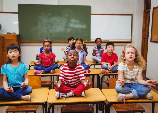Психологи розповіли, які діти краще вчаться в школі - фото 244412