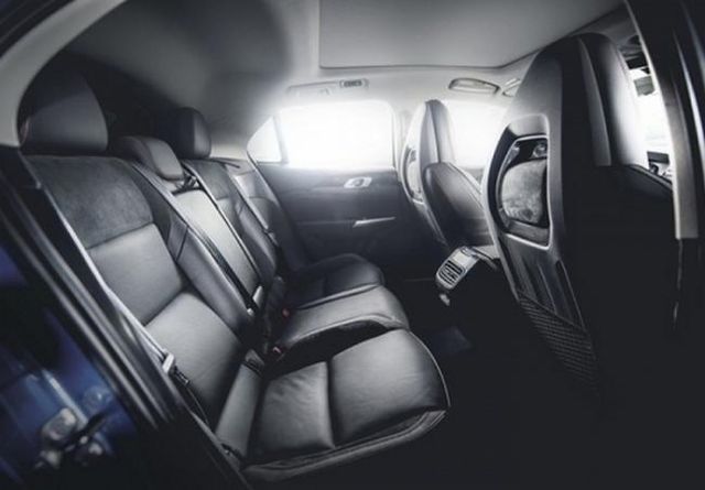 Китайці представили конкурента кросоверам Audi і Mercedes - фото 237254