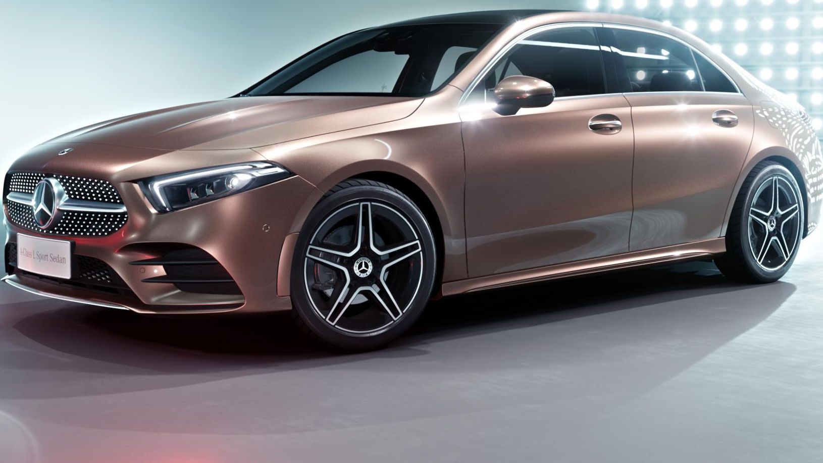 Mercedes показав компактний седан A-Class