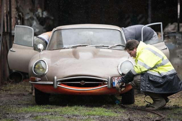 У бельгійському гаражі знайшли один з найрідкісніших Jaguar - фото 239435