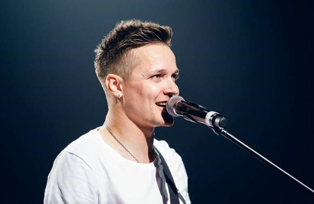 Лідер рок-гурту O.Torvald зворушливо привітав сина