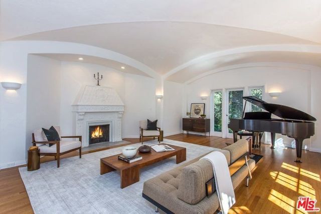 Леонардо Ді Капріо придбав розкішний особняк - фото 243970