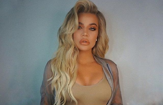 Сестра Кардашян розсекретила ім'я первістка