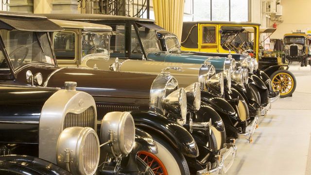 Продається найбільша у світі колекція Ford - фото 240377