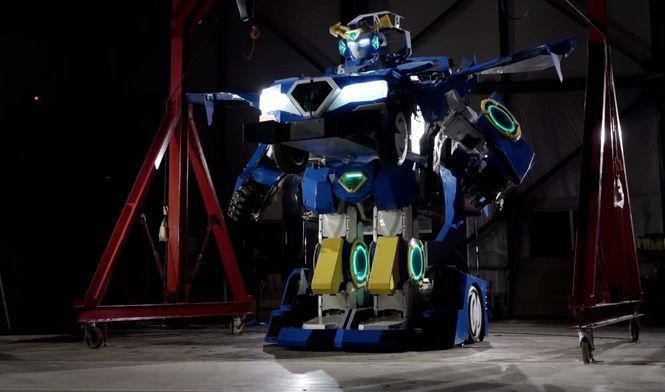 В Японії створили робота, здатного трансформуватися в автомобіль - фото 1