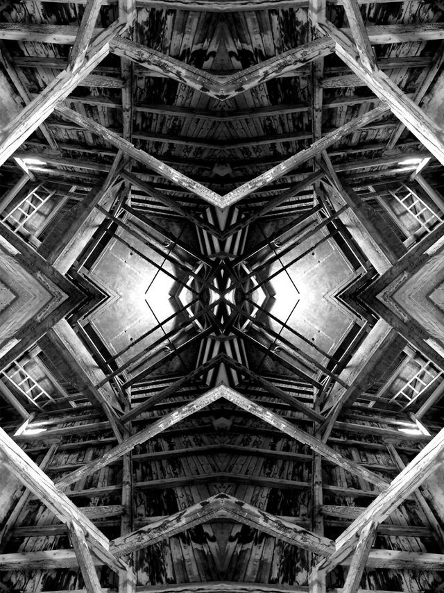 Дерев'яні дахи, які відкривають таємничий світ - фото 241378