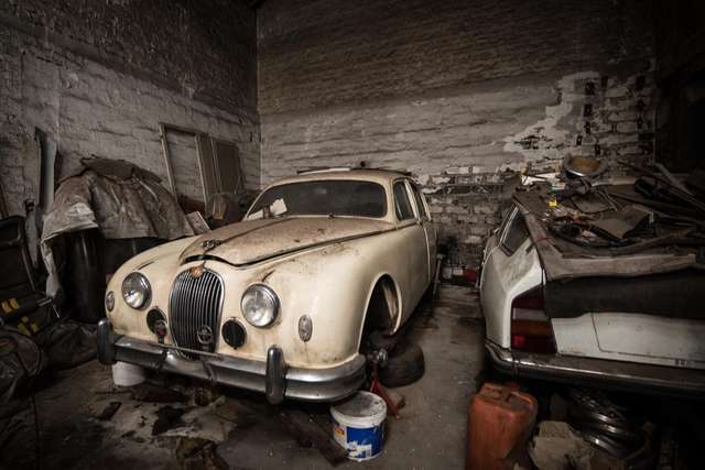 У бельгійському гаражі знайшли один з найрідкісніших Jaguar - фото 239437
