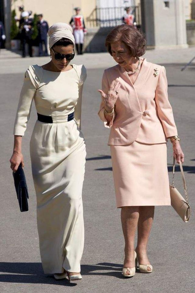 Цю жінку визнали найстильнішою красунею арабського світу- фото 238112