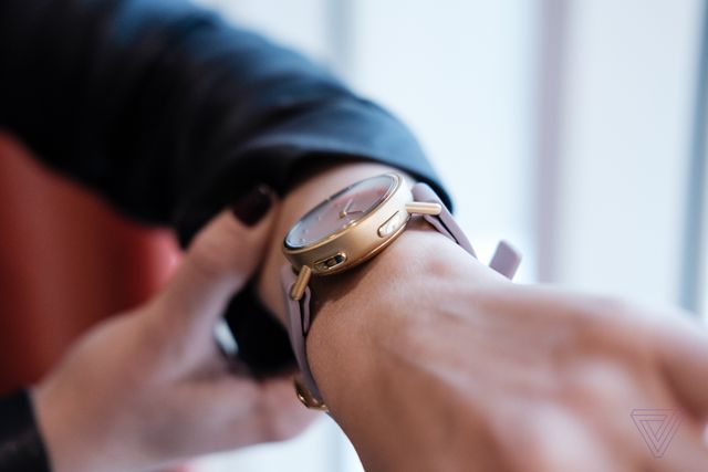 Misfit Path: смарт-годинник, що підкреслить ваш стиль - фото 240449