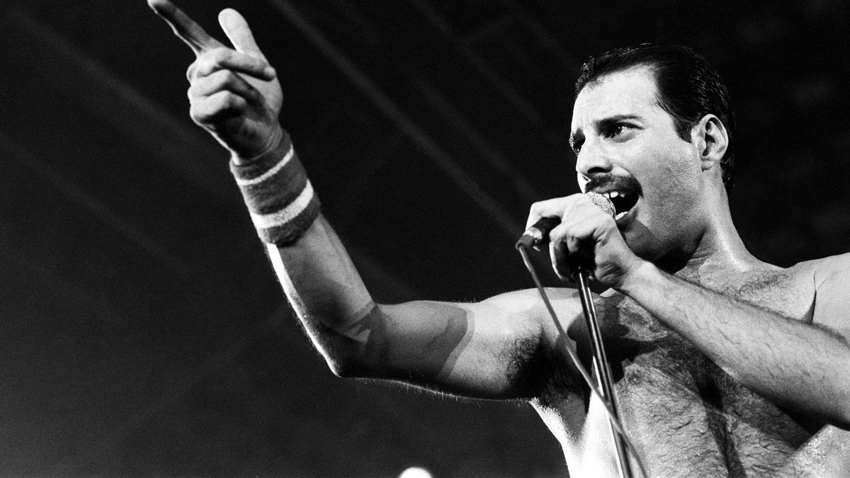 З'явилися перші кадри з байопіку про Фредді Мерк'юрі