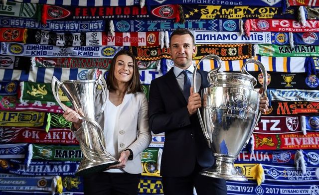 До Києва привезли кубки Ліги чемпіонів- фото 242072